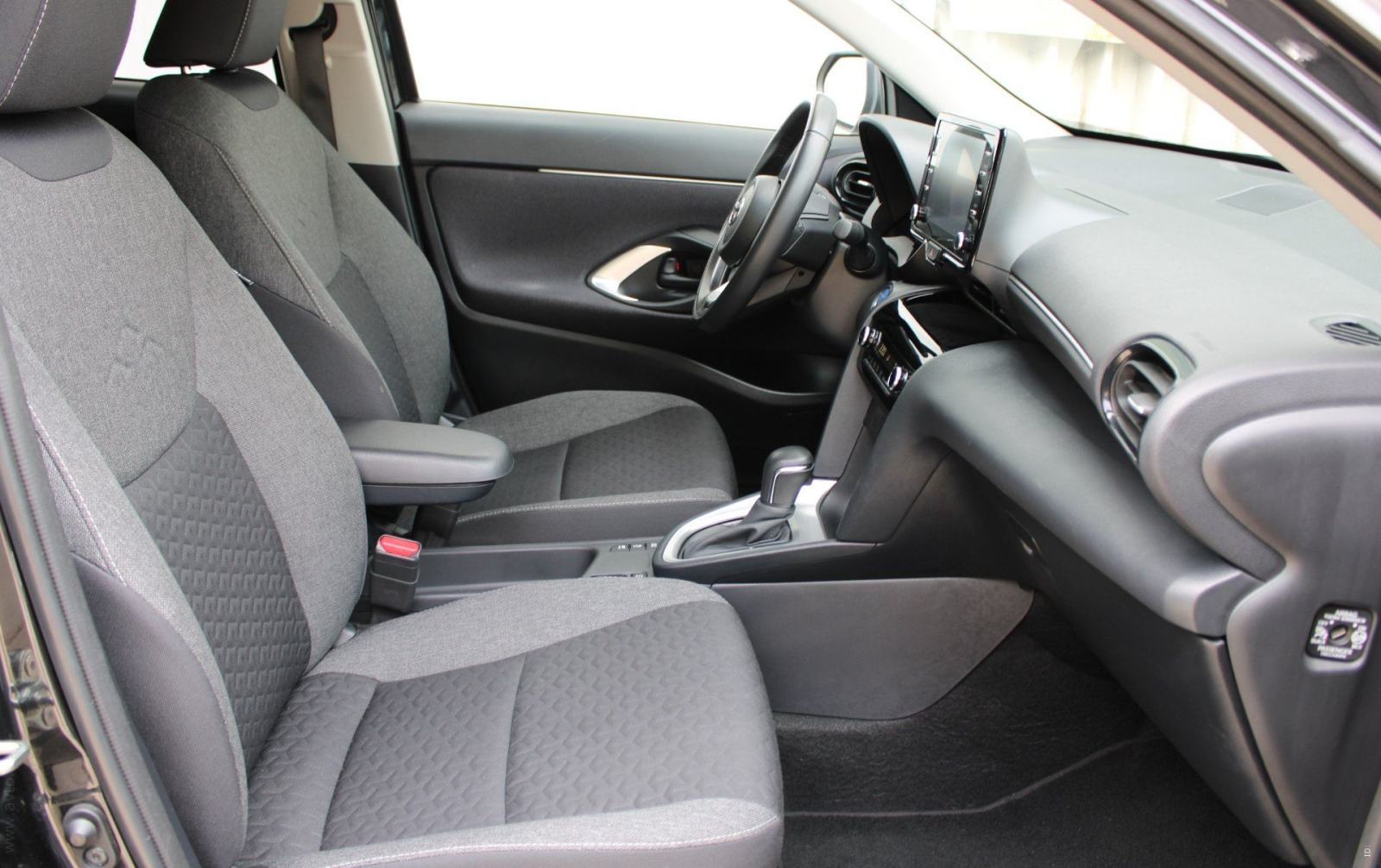 Toyota Yaris Cross 1.5 VVTi automatik Business, fotografija 12