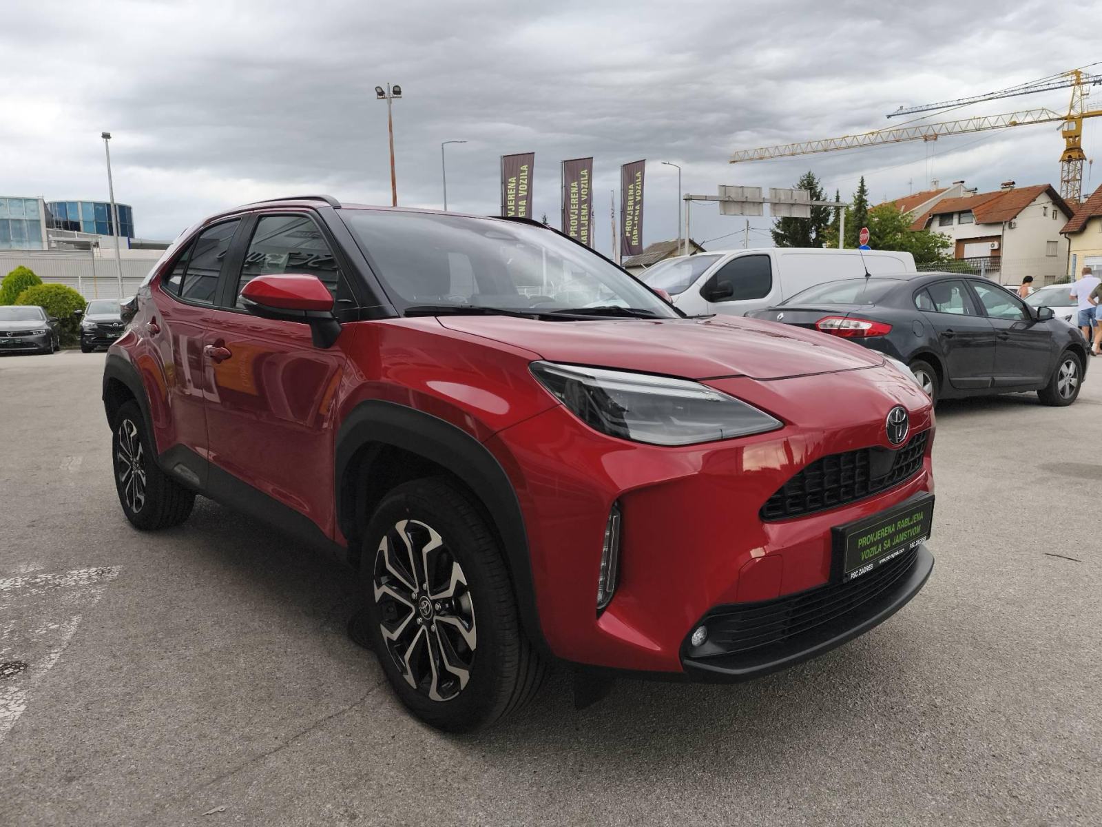 Toyota Yaris Cross Hibrid 1.5 68kW - Full oprema, fotografija 7