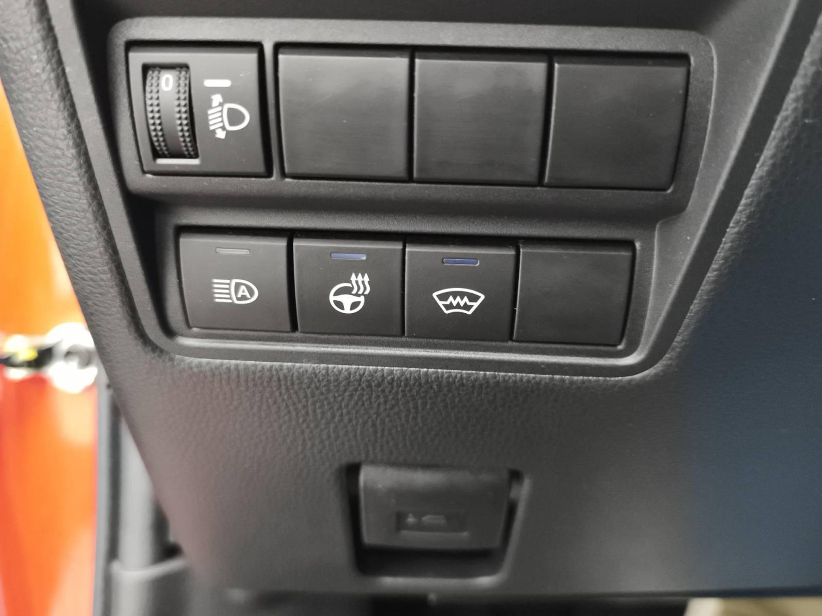Toyota Yaris Cross Hibrid 1.5 68kW - Full oprema, fotografija 19