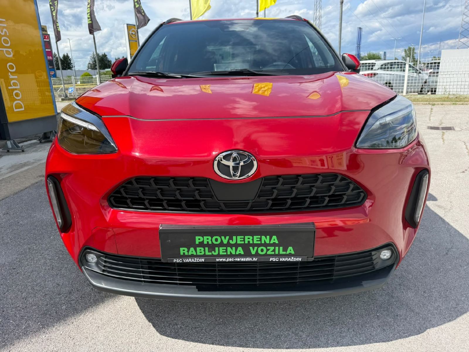 Toyota Yaris Cross Hibrid 1.5 Active 68kw - Full oprema, fotografija 13