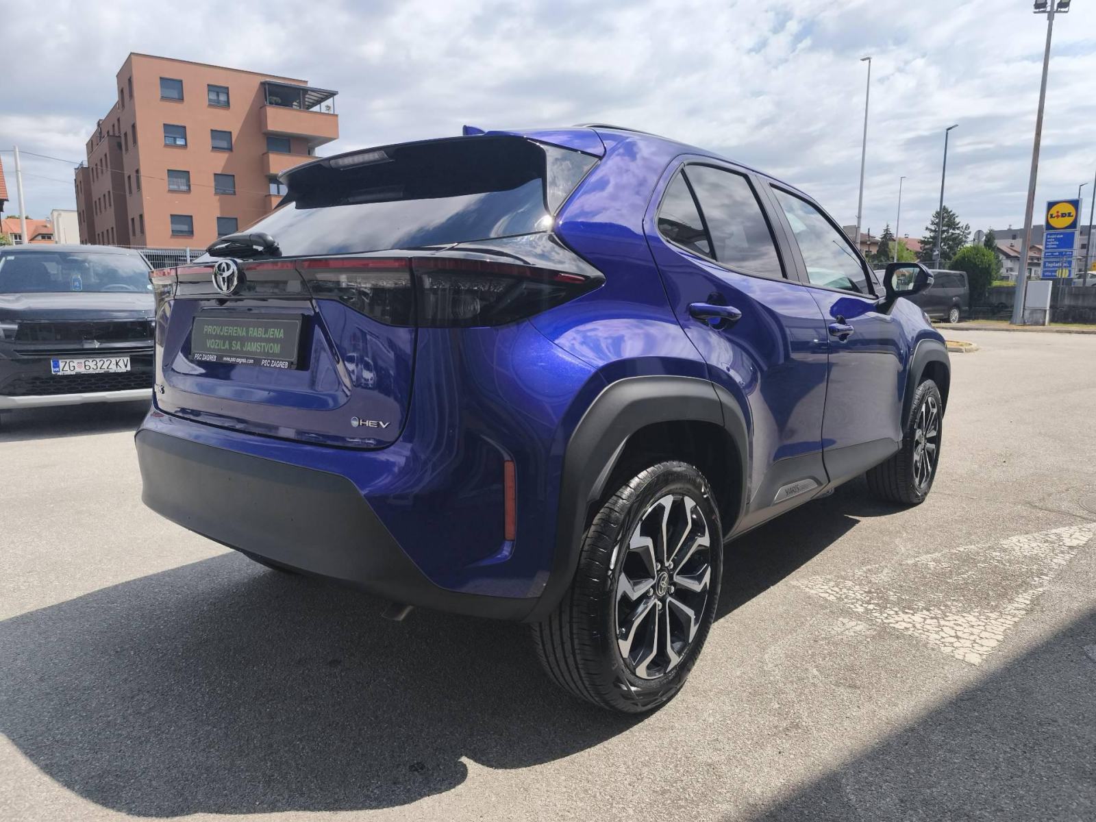 Toyota Yaris Cross Hibrid 1.5 Active 68kw - Full oprema!, fotografija 5