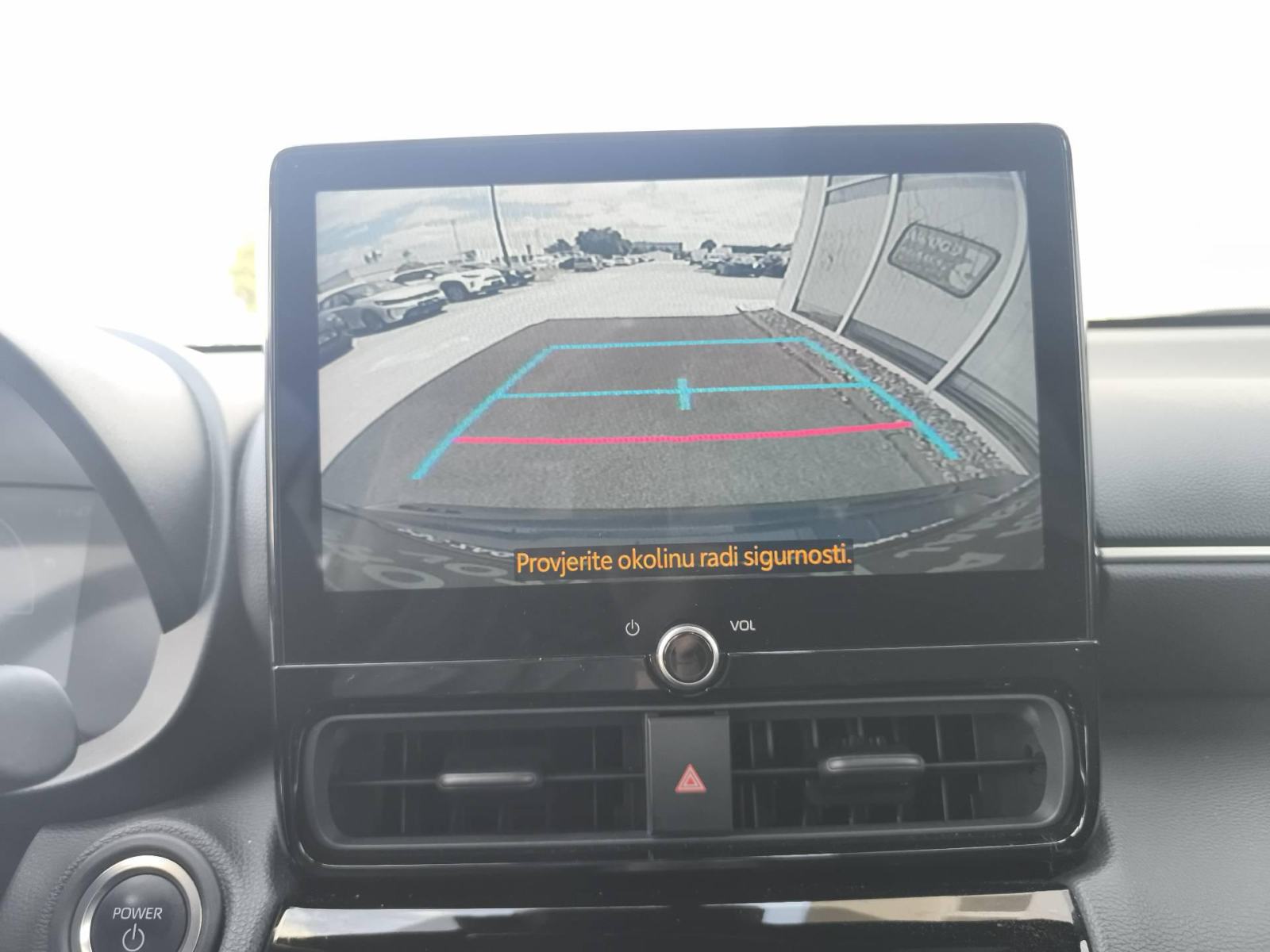 Toyota Yaris Cross Hibrid 1.5 Active 68kw - Full oprema!, fotografija 15