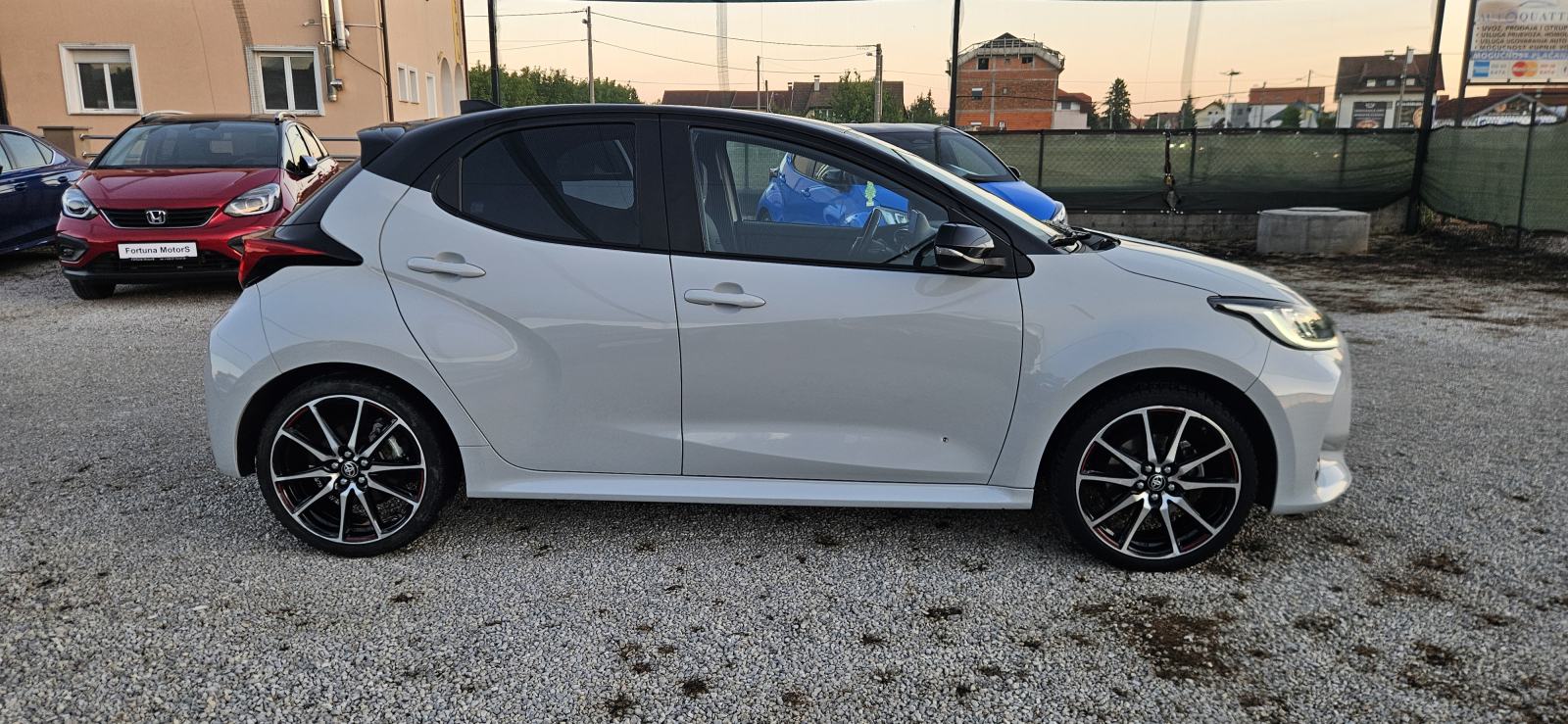 Toyota Yaris GR Sport 1,5 HYBRID 85kWt * KAMERA * Android * Apple, fotografija 4