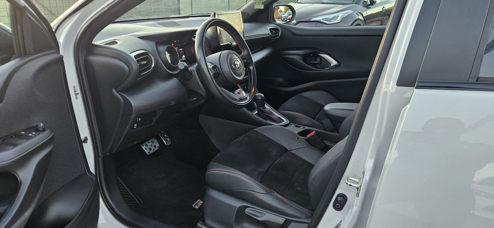 Toyota Yaris GR Sport 1,5 HYBRID 85kWt * KAMERA * Android * Apple, fotografija 11