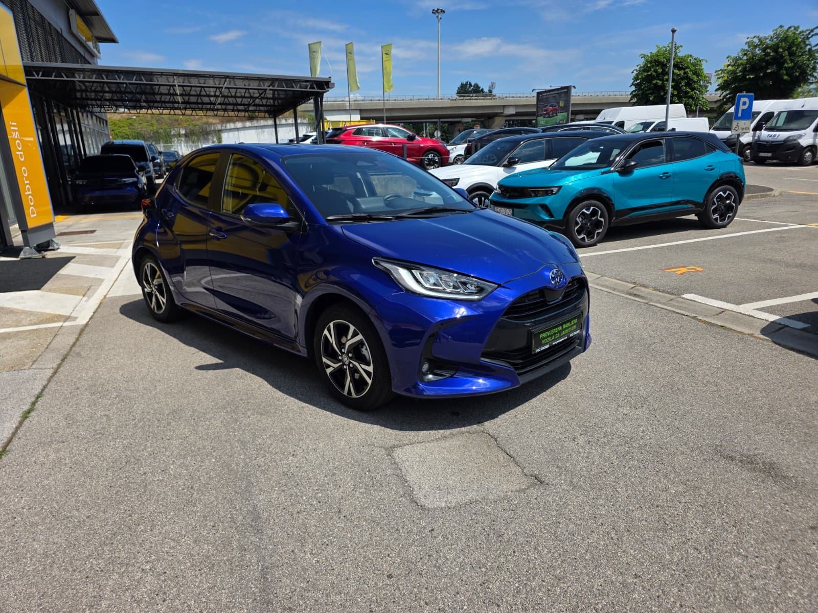 Toyota Yaris Hybrid 1.5 Active Drive 68kW - Provjerena rabljena vozila, fotografija 2