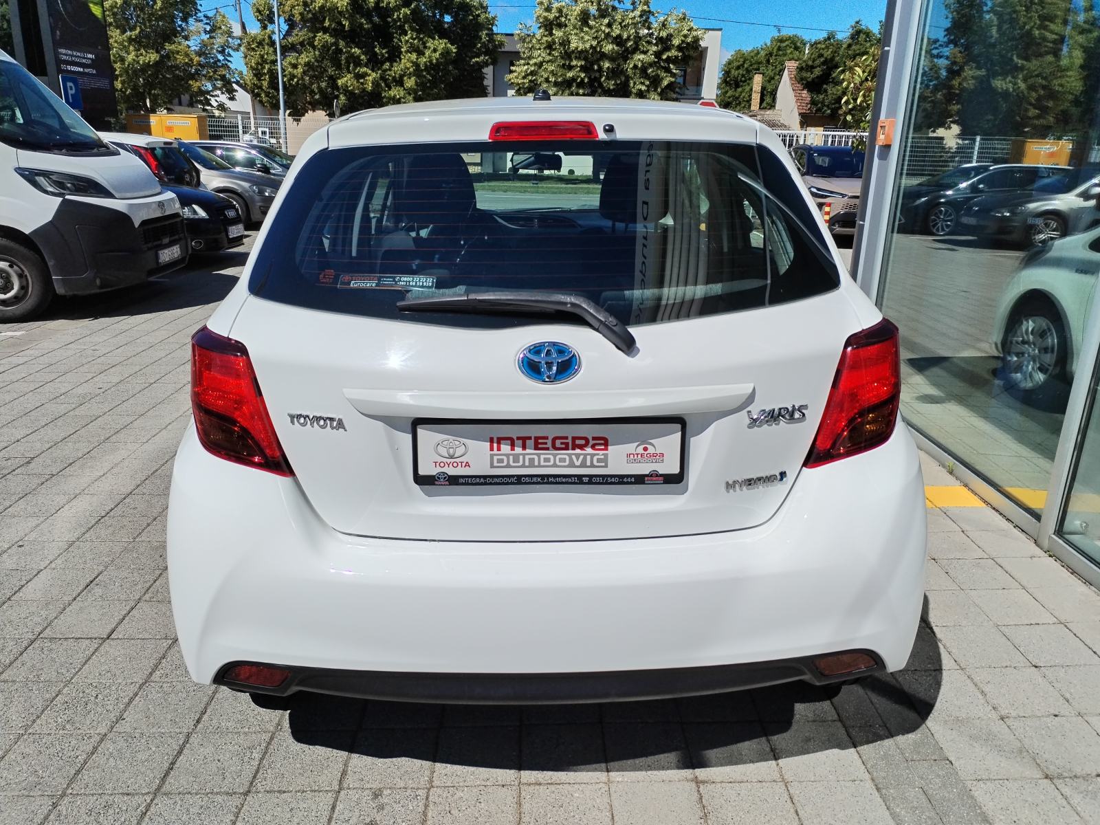 TOYOTA YARIS HYBRID 1.5 AT, HR AUTO, SERVISNA, U SUSTAVU PDV-a !!, fotografija 5