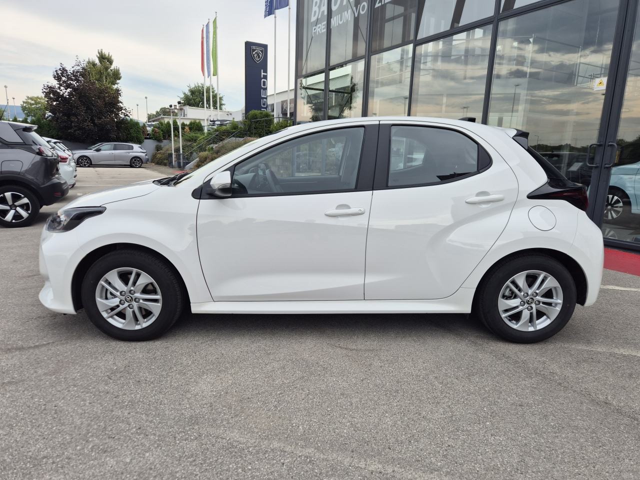 Toyota Yaris Hybrid 1,5 VVT-i 68 kW Luna Aut., fotografija 8