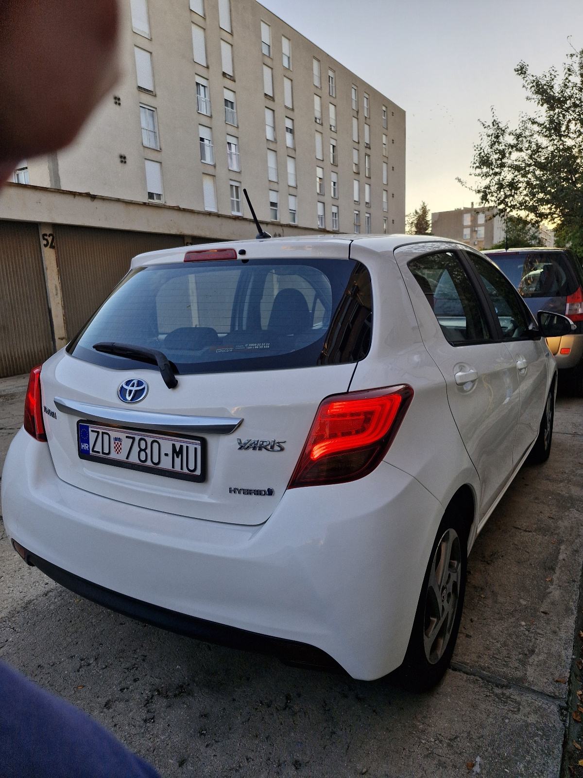 Toyota Yaris Hybrid 1,5 VVT-i HR auto,automatik, fotografija 2