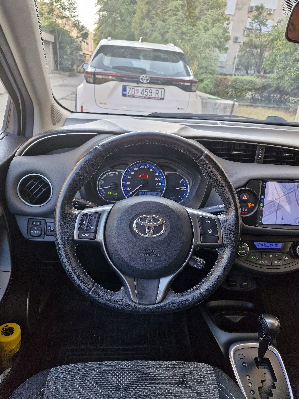 Toyota Yaris Hybrid 1,5 VVT-i HR auto,automatik, fotografija 6