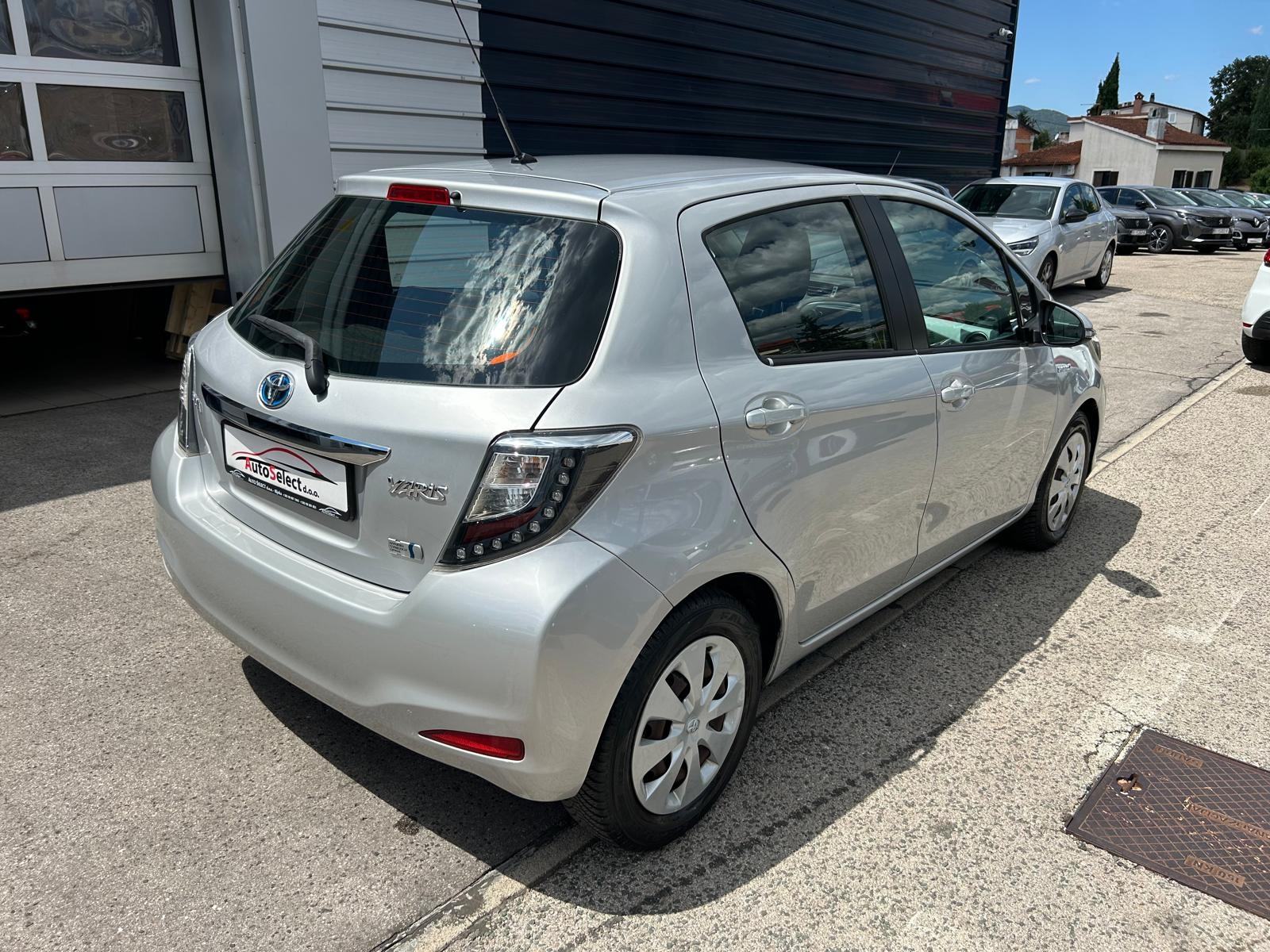 Toyota Yaris HYBRID - 100.000KM - 2013 - SERVIS - GARANCIJA - REG 1G!, fotografija 4