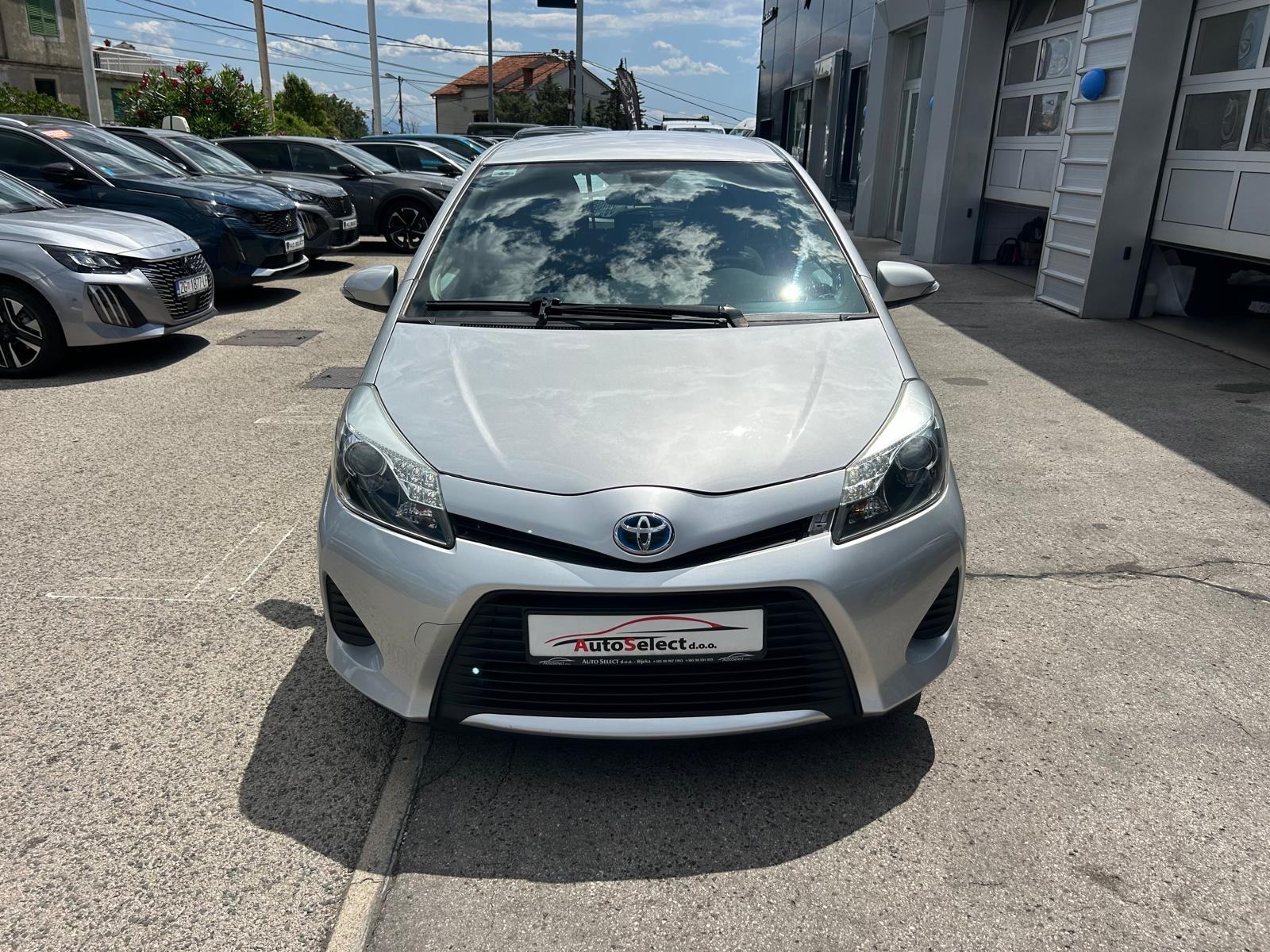 Toyota Yaris HYBRID - 100.000KM - 2013 - SERVIS - GARANCIJA - REG 1G!, fotografija 3