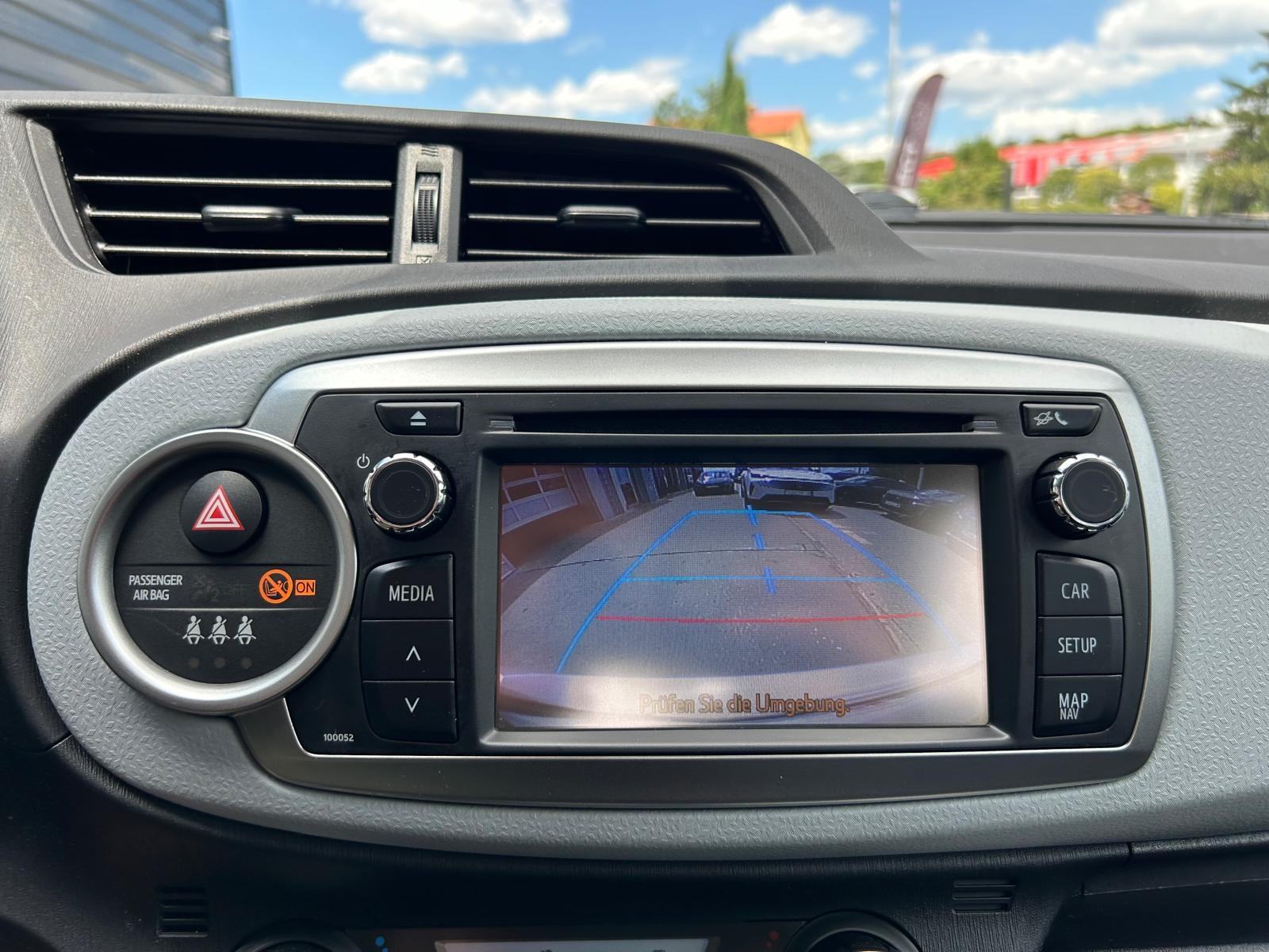 Toyota Yaris HYBRID - 100.000KM - 2013 - SERVIS - GARANCIJA - REG 1G!, fotografija 17
