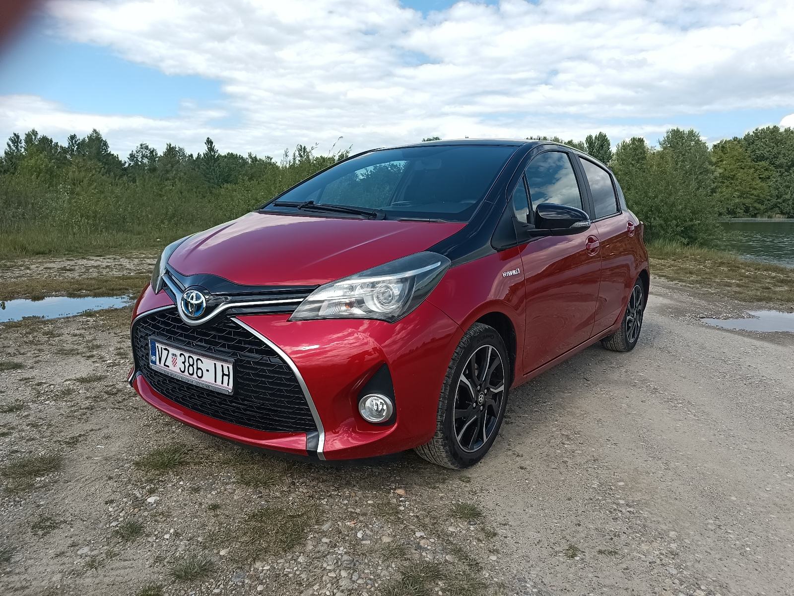 Toyota Yaris Hybrid (pod garancijom), fotografija 2