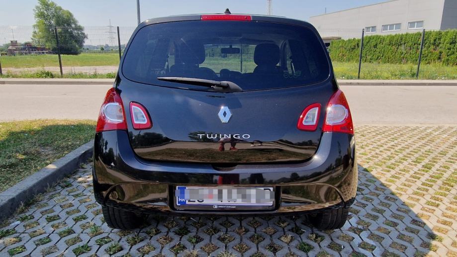 Twingo 1,2 16V - Klima, 2014 GODINA SA FULL OPREMOM SAMO 3.950 Eura, fotografija 7