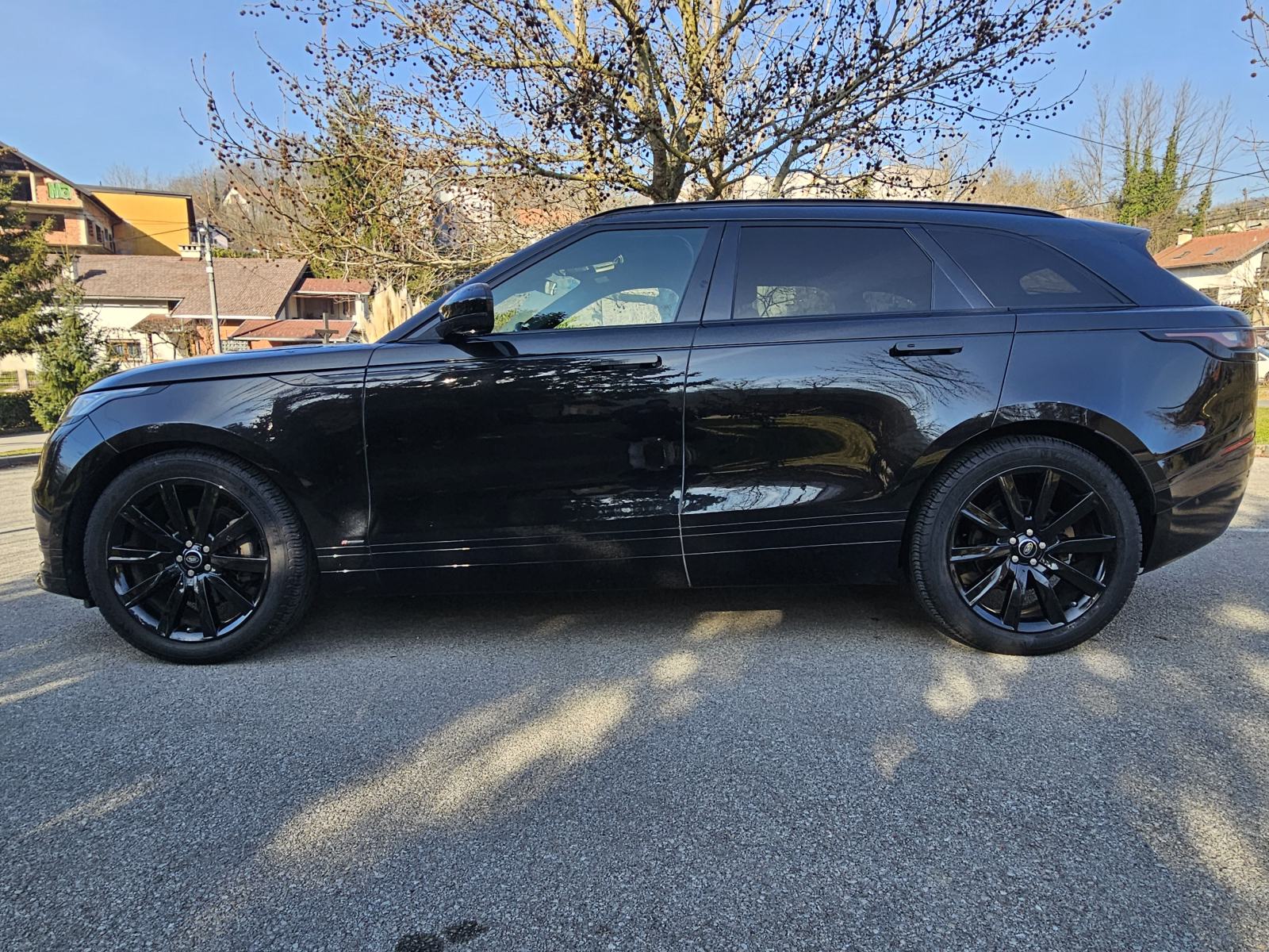 Velar*3.0d*R-Dynamic*300 ks*automatic*2018.*144 tkm*reg.02.’27.*......, fotografija 2