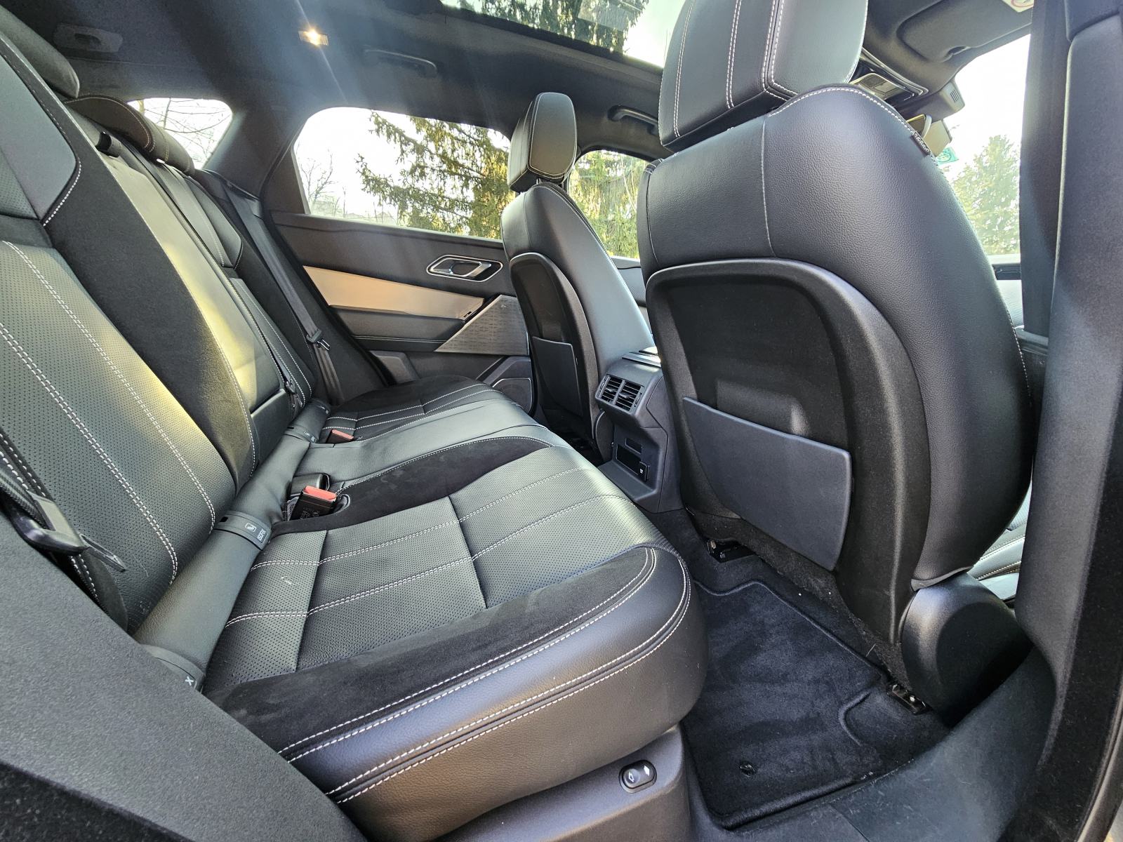 Velar*3.0d*R-Dynamic*300 ks*automatic*2018.*144 tkm*reg.02.’27.*......, fotografija 13