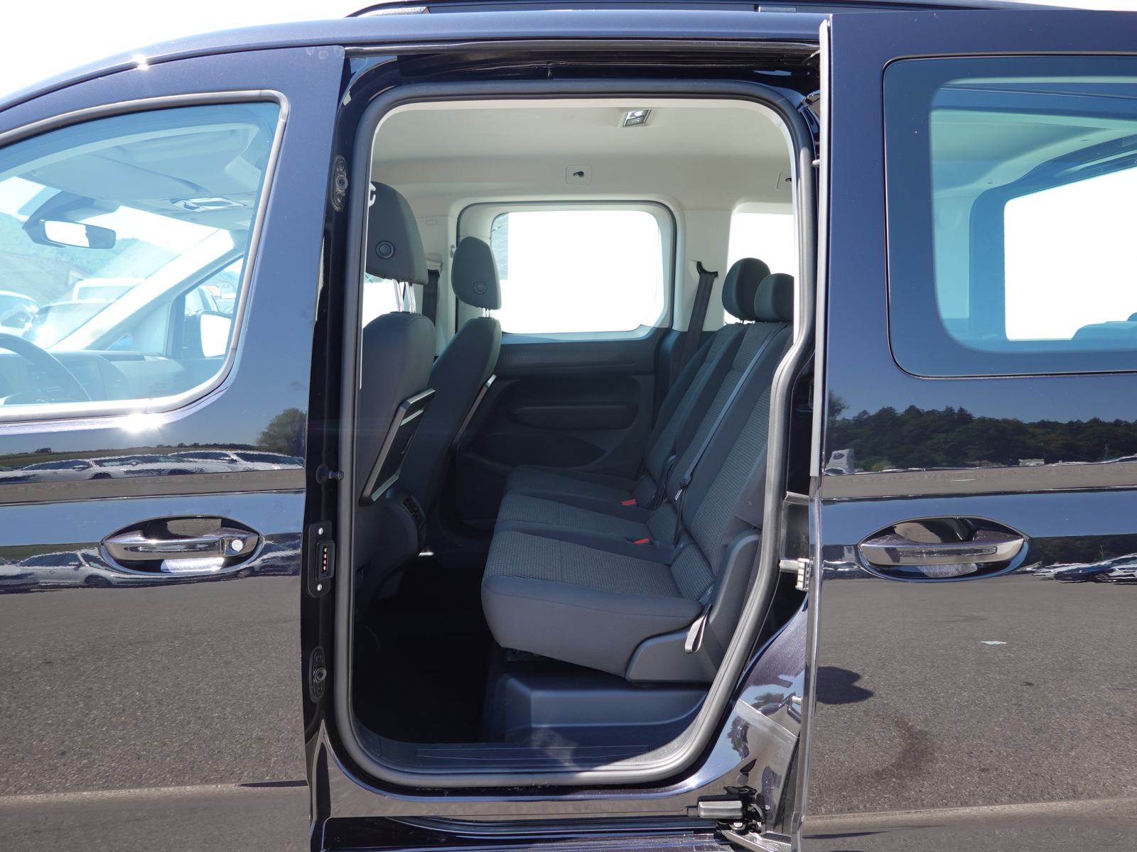 Volkswagen Caddy 2.0 TDI 4Motion+WEBASTO+NAVI+OGR.SEDEŽI+TEMPOMAT, fotografija 9