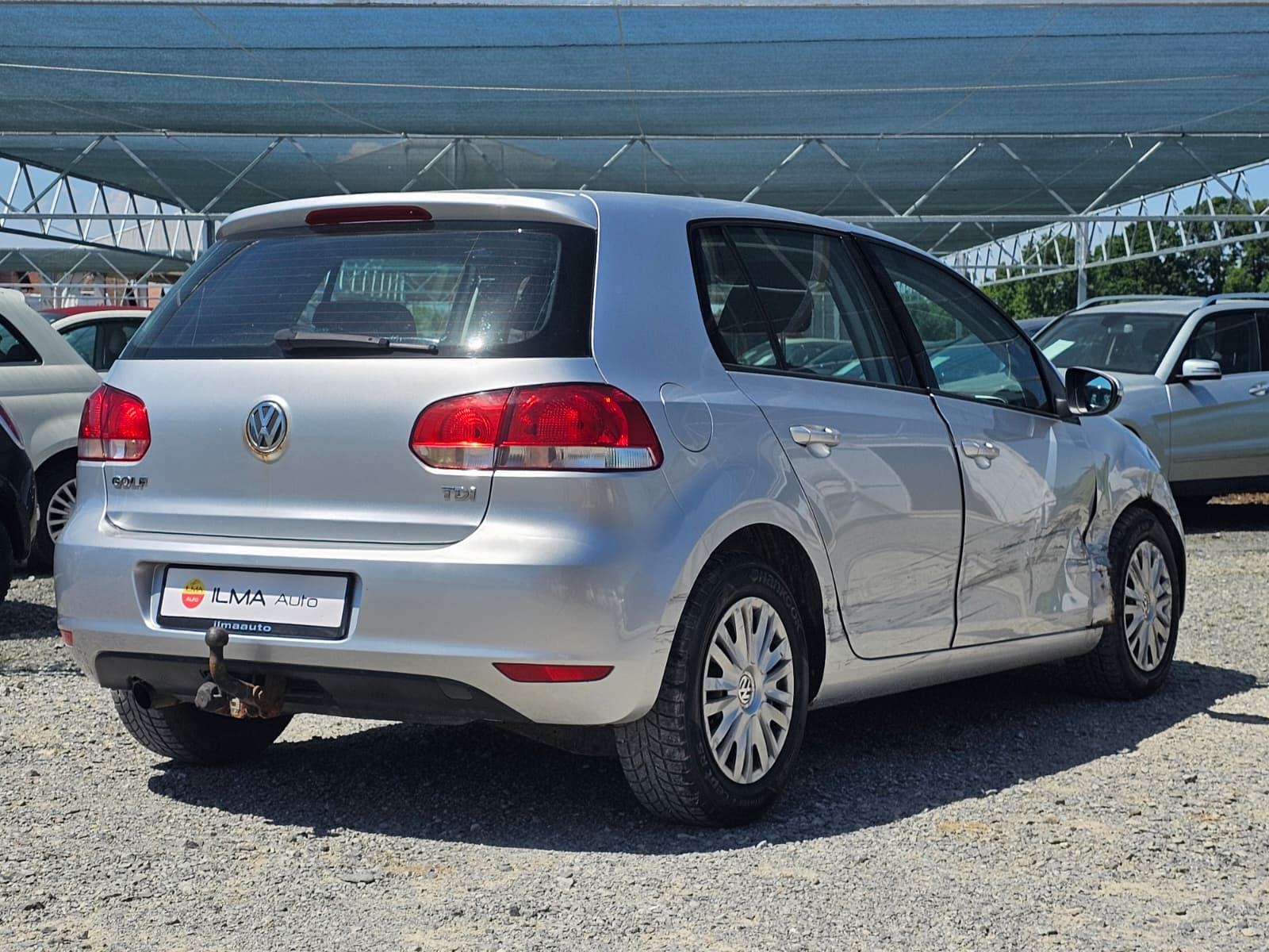 Volkswagen Golf 1.6 TDI 77 kW - oštećeno vozilo. DOSTAVA GRATIS!!!, fotografija 9