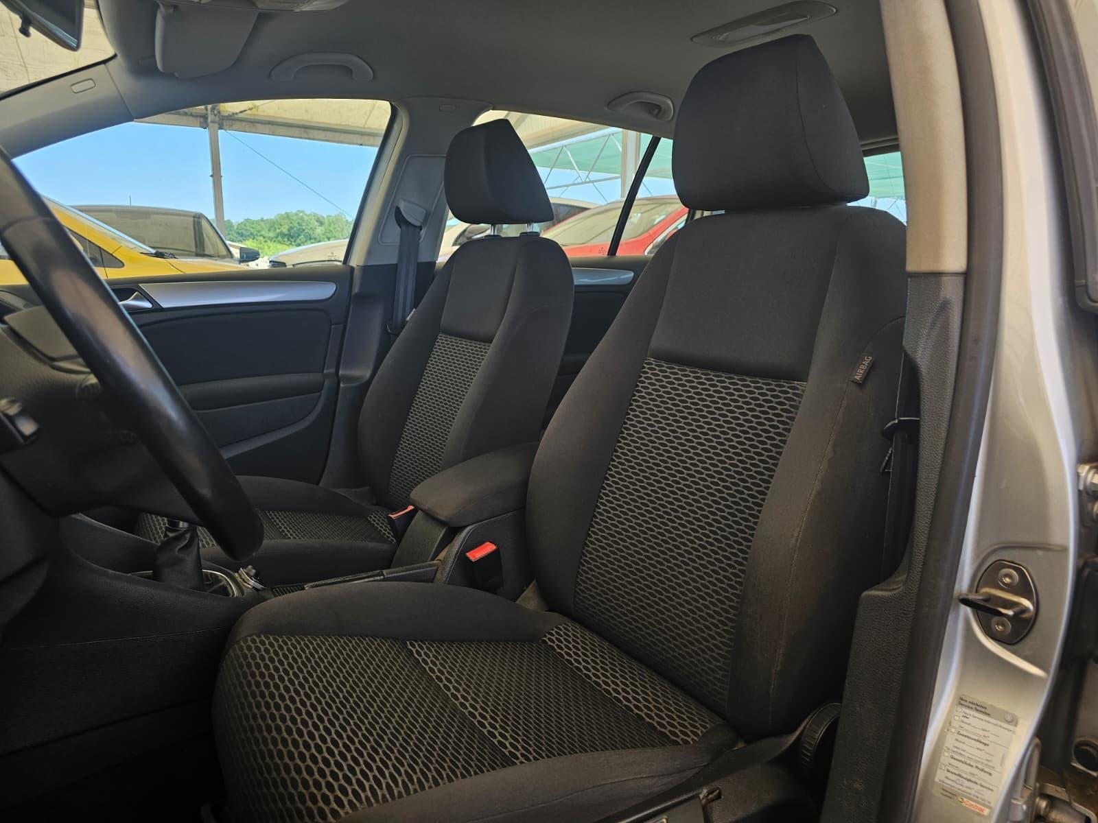 Volkswagen Golf 1.6 TDI 77 kW - oštećeno vozilo. DOSTAVA GRATIS!!!, fotografija 19