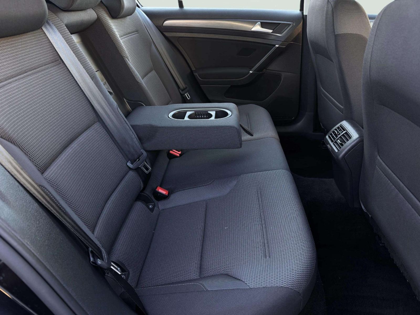 Volkswagen Golf 1,6 TDI Comfort, fotografija 11