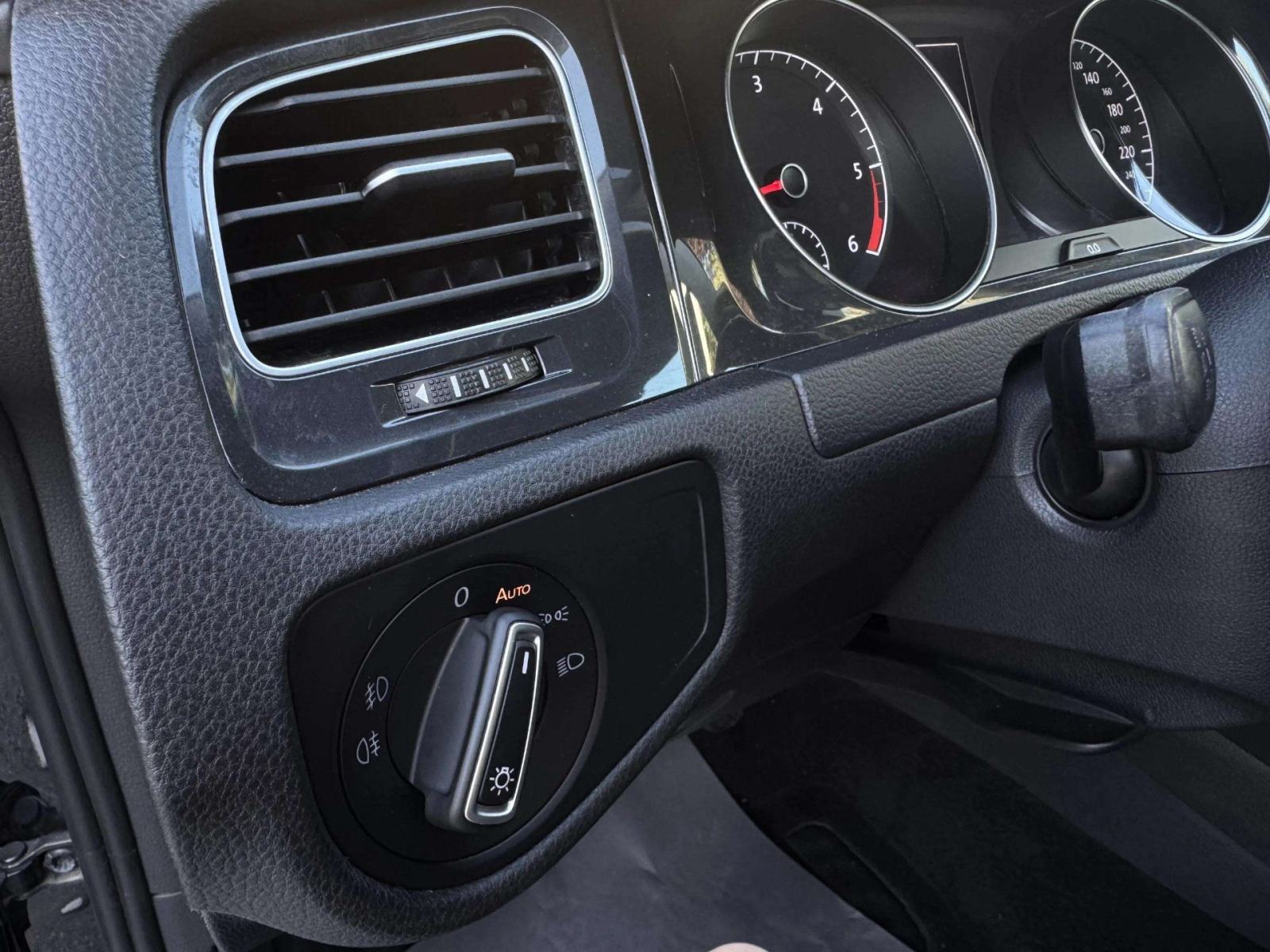 Volkswagen Golf 1,6 TDI Comfort, fotografija 19
