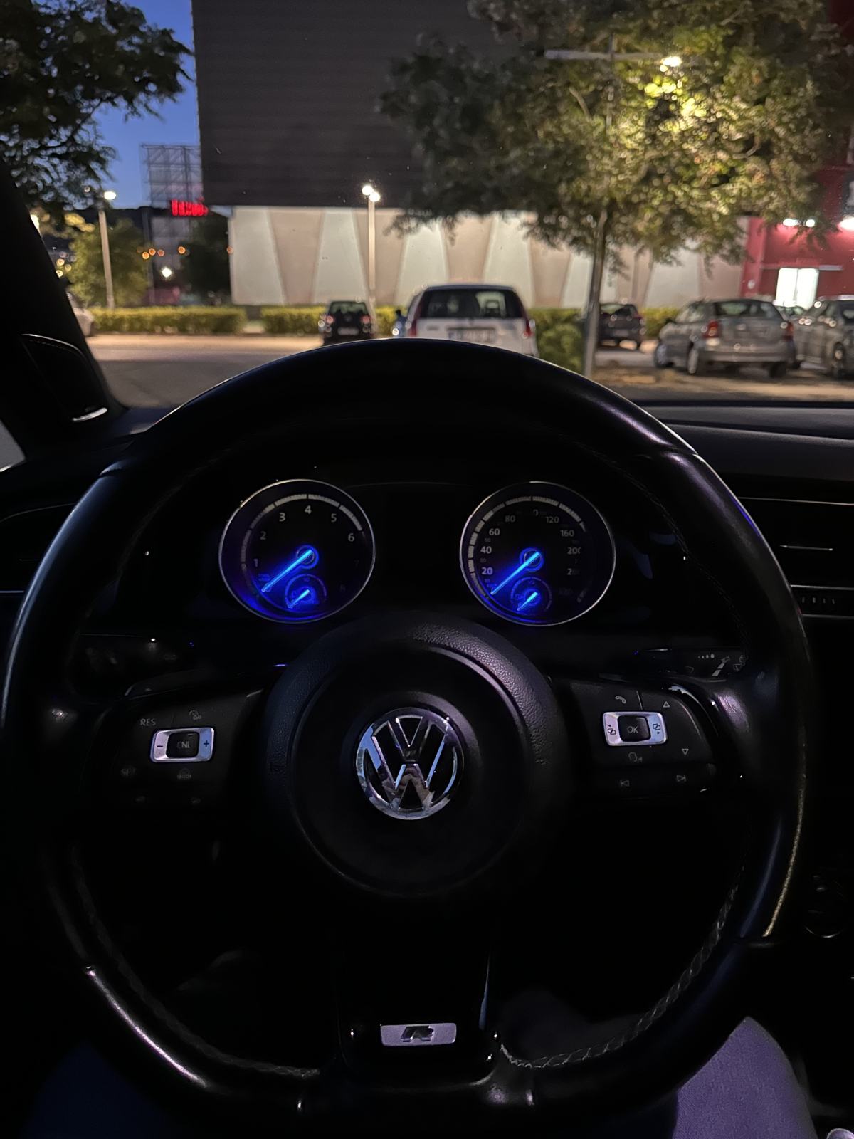 Volkswagen Golf 7 R DSG 4Motion, Lapiz Blue, fotografija 9