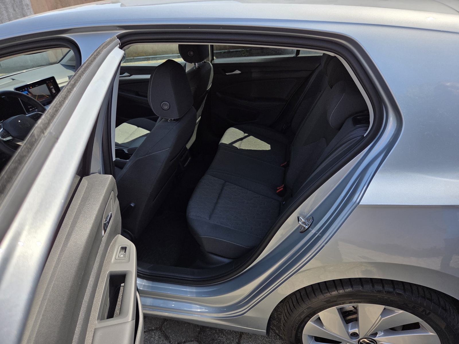 Volkswagen GOLF 8 1.5 TSI Life Plus, fotografija 10