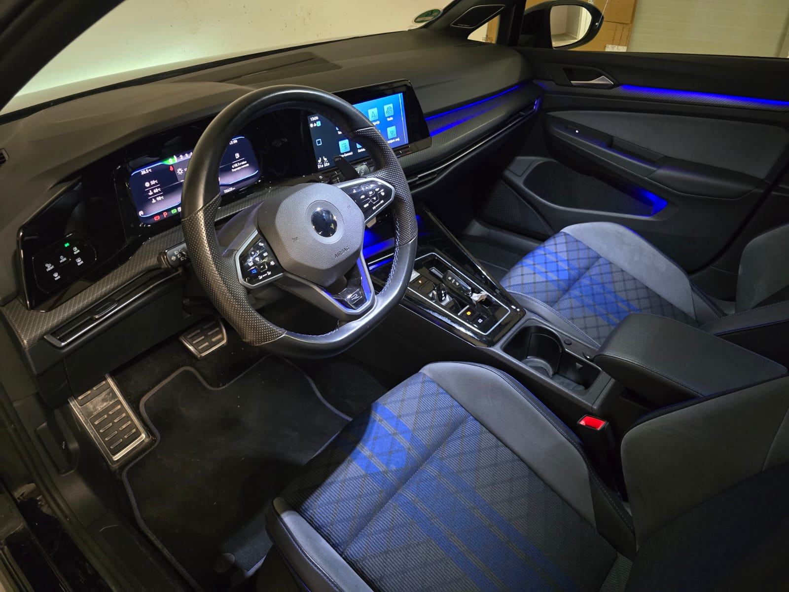 Volkswagen Golf 8 2,0 TSI R Performance, Top Stanje, Servisna, Jamstvo, fotografija 17