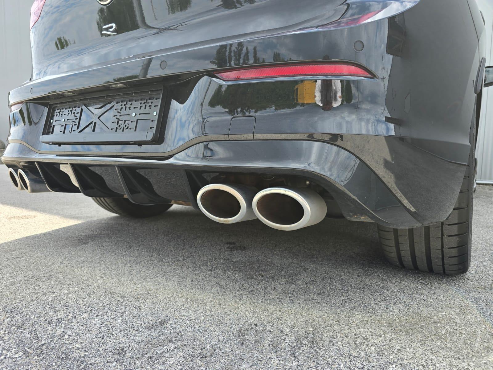 Volkswagen Golf 8 2,0 TSI R Performance, Top Stanje, Servisna, Jamstvo, fotografija 7