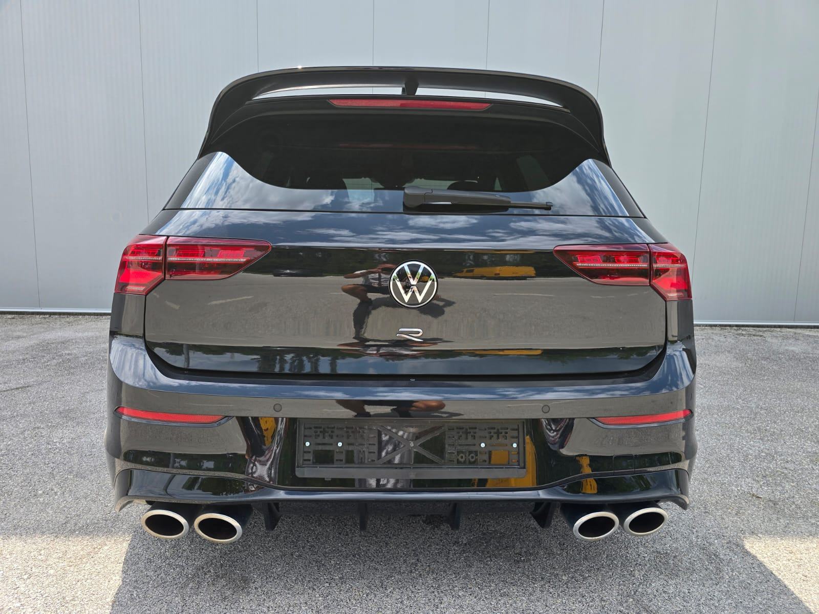 Volkswagen Golf 8 2,0 TSI R Performance, Top Stanje, Servisna, Jamstvo, fotografija 4