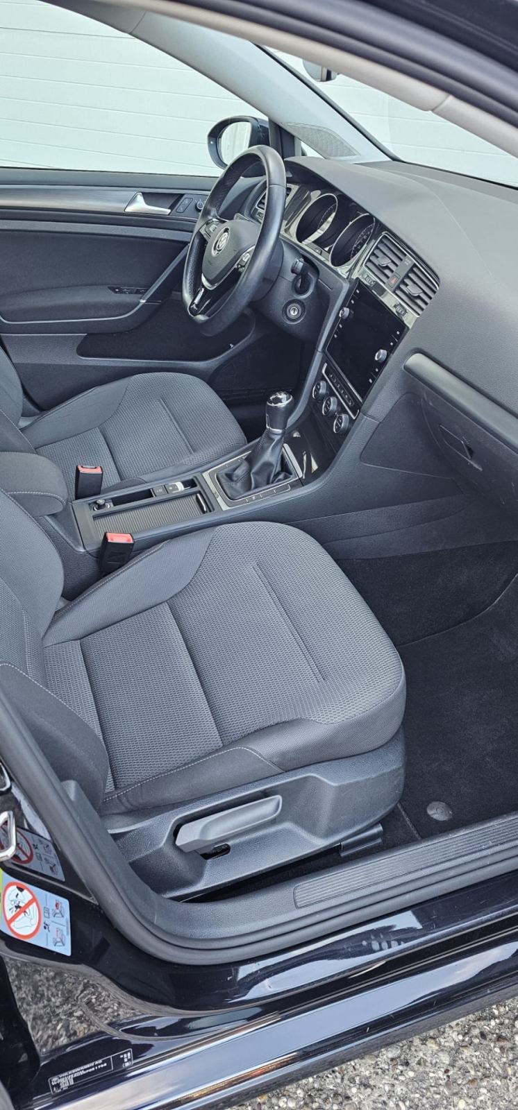 Volkswagen Golf Golf 1,6 TDI BMT,133000 km,1 GOD.REG. SERVIS NAPRAVLJE, fotografija 9