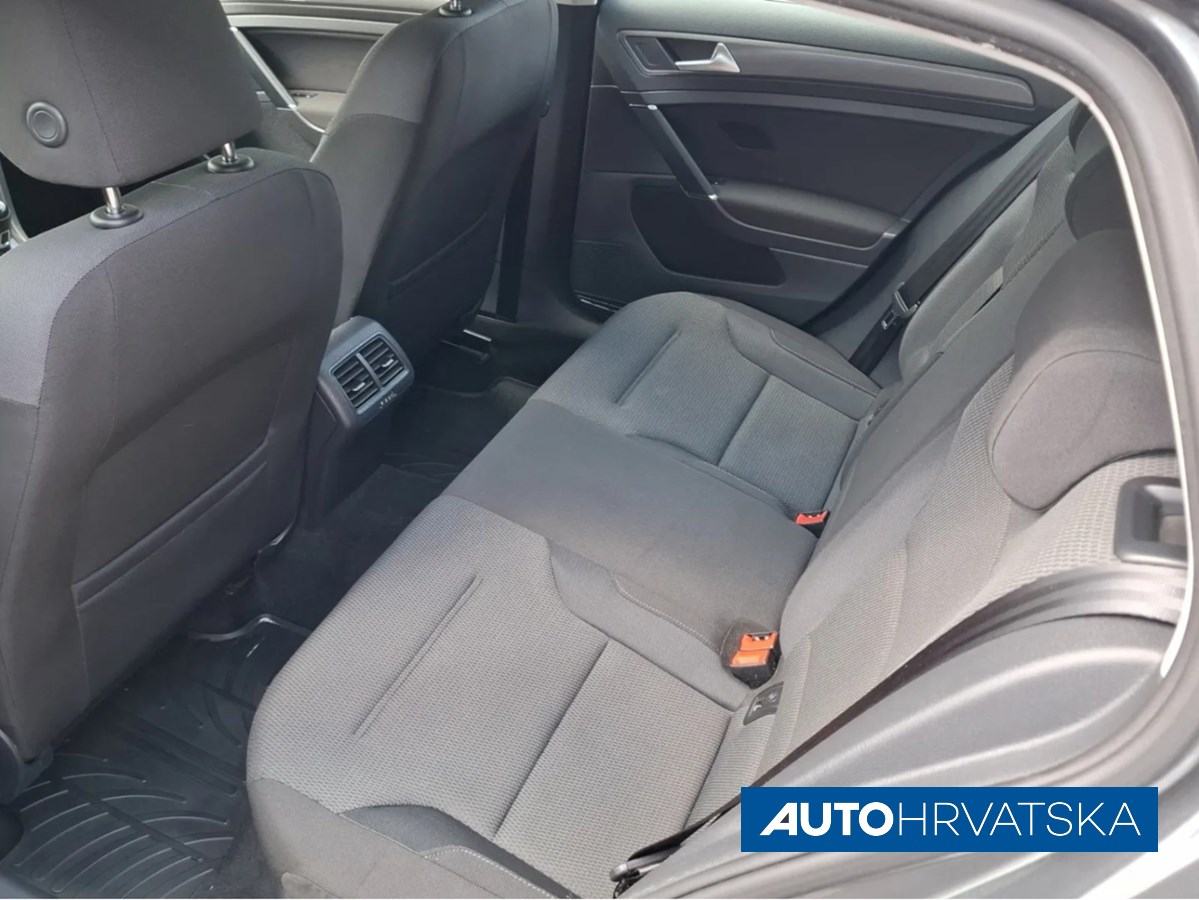 VOLKSWAGEN GOLF VII 1.6 TDI COMFORTLINE, 15.990,00 €, fotografija 12