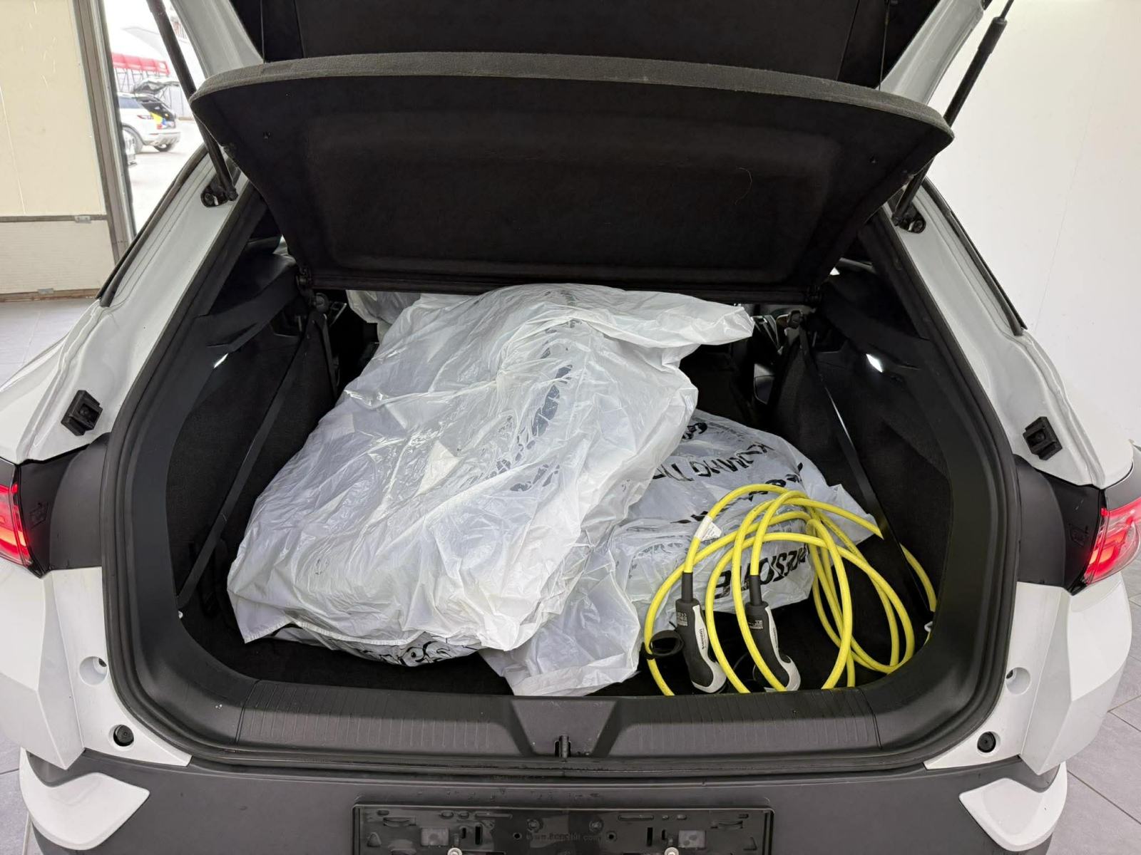 Volkswagen ID.4 PRO +4ALU.KOŽA.KAMERA.NAVI.ACC.LED.82 KW, fotografija 12