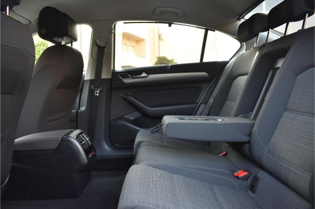 VW Passat 1.5 TSi Automatik+F1 DSG,ACC,DAB,Kamera,Comfortline-Facelift, fotografija 14