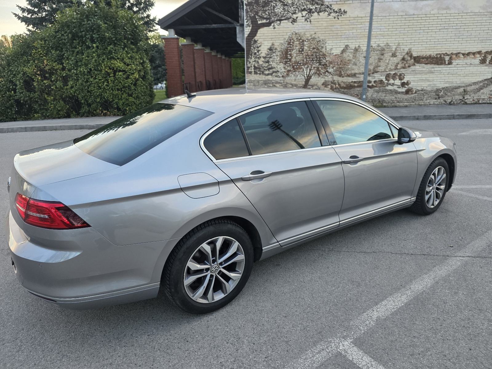 VW PASSAT 1.6 TDI DSG AUTOMATIK, VIRTUALNI KOKPIT,ALCANTARA, fotografija 5
