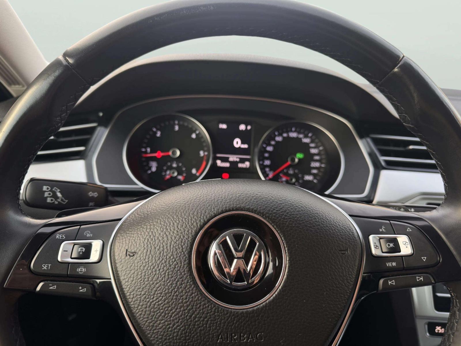 Volkswagen Passat 2,0 TDI DSG COMFORTLINE, fotografija 9
