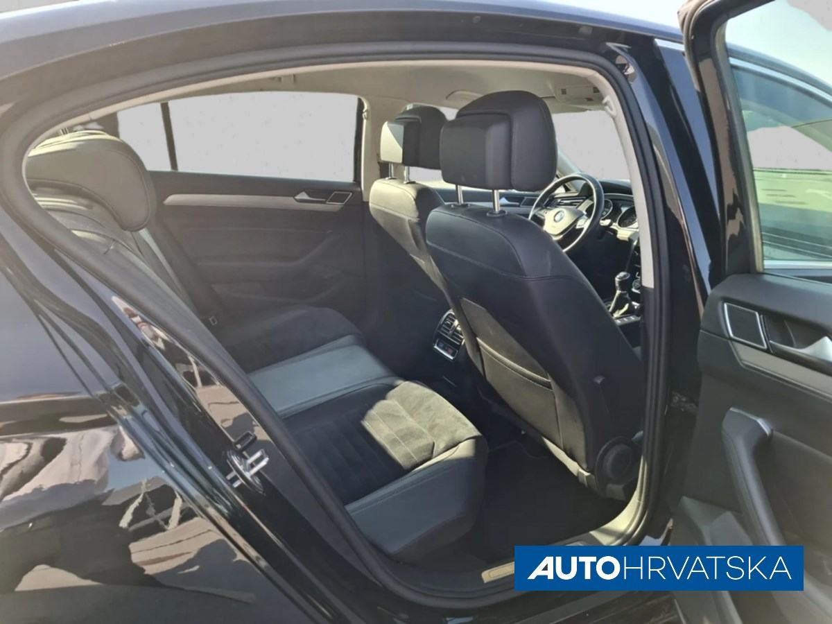 VOLKSWAGEN PASSAT 2.0 TDI Highline - JAMSTVO 15 MJESECI, 16.990,00 €, fotografija 11