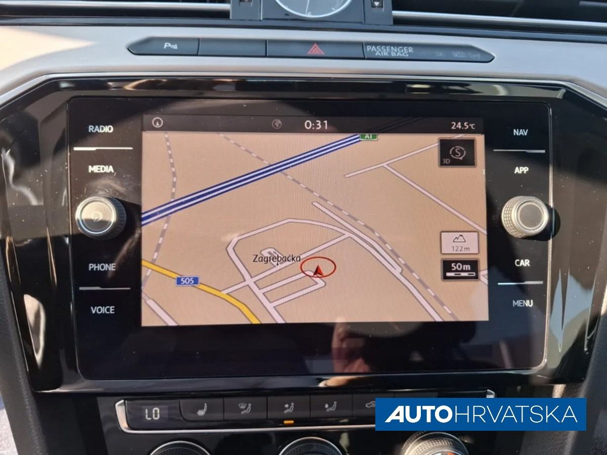 VOLKSWAGEN PASSAT 2.0 TDI Highline - JAMSTVO 15 MJESECI, 16.990,00 €, fotografija 20
