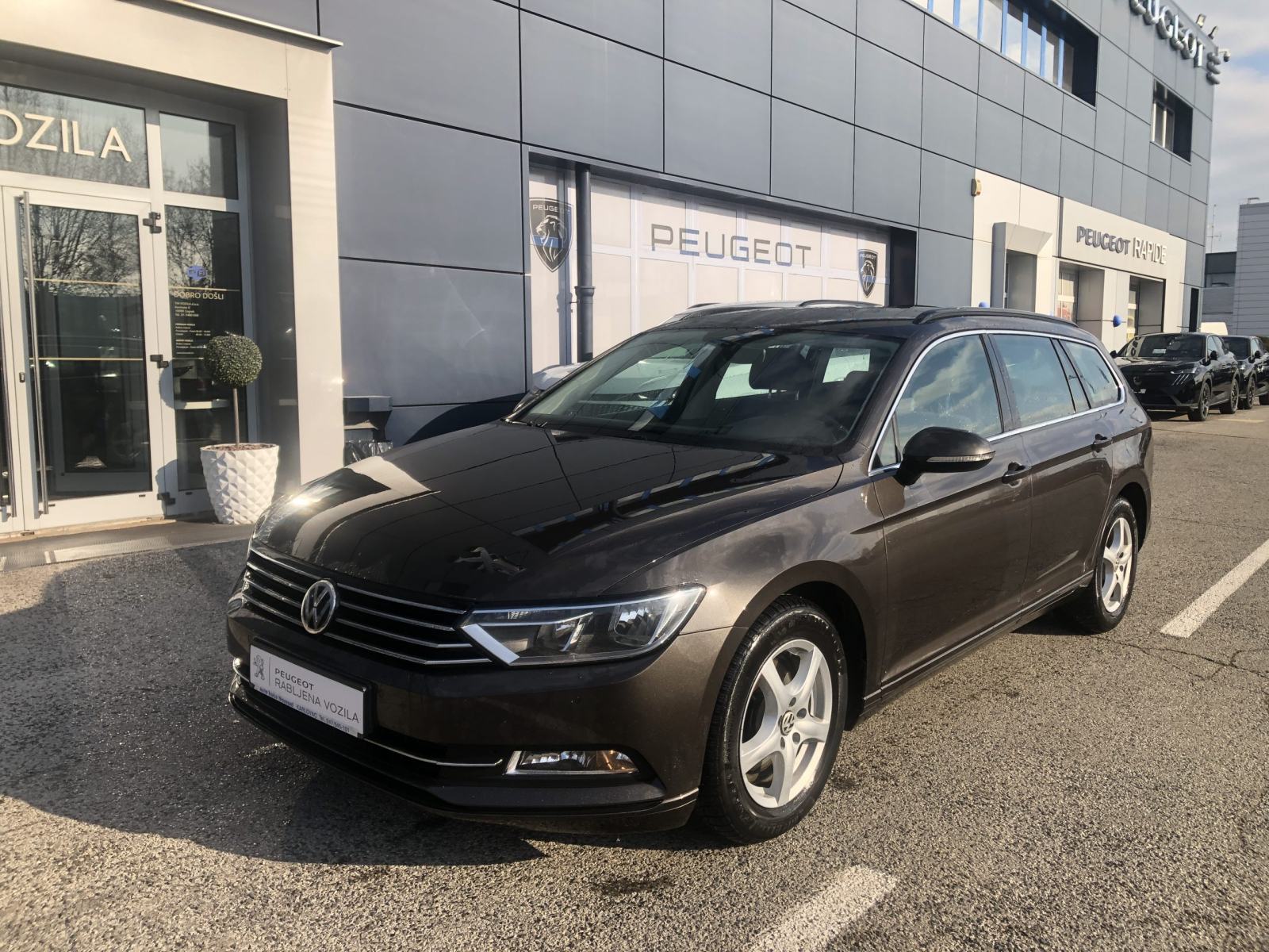 VOLKSWAGEN PASSAT VARIANT 1,6 TDI 120 DSG, pogled izvana - slika 1