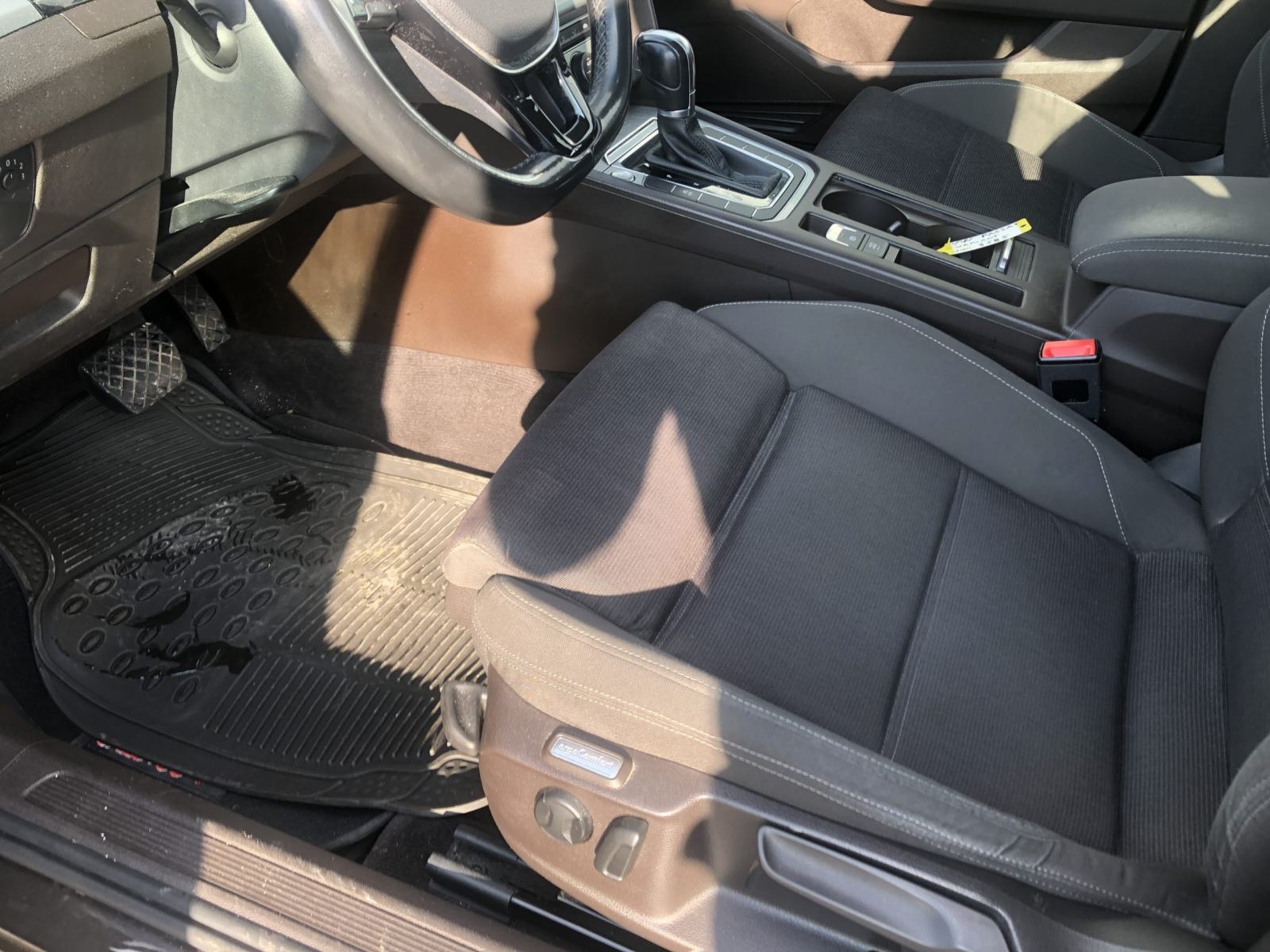 VOLKSWAGEN PASSAT VARIANT 1,6 TDI 120 DSG, fotografija 9