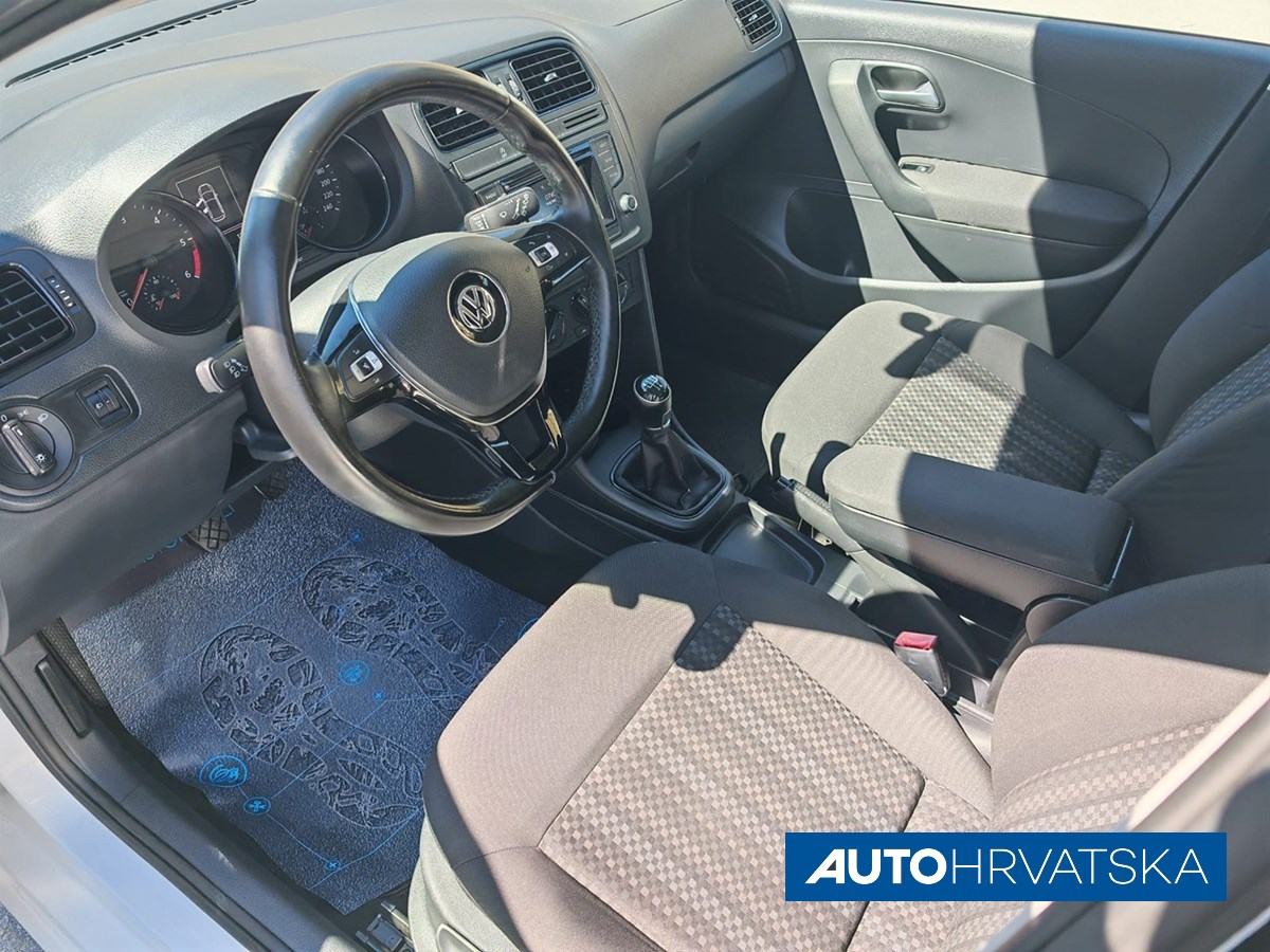 VOLKSWAGEN POLO 1.4 TDI TRENDLINE, 4.290,00 €, fotografija 9
