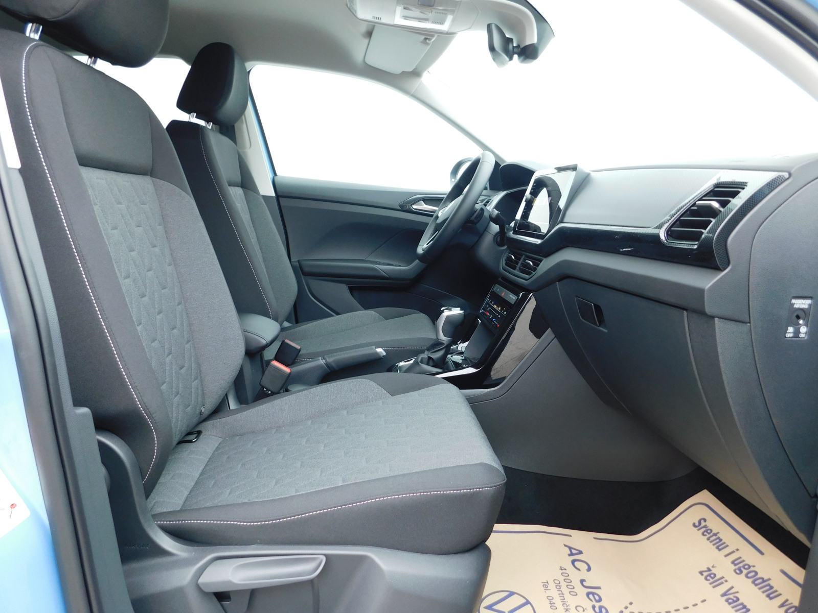 Volkswagen T-Cross 1.0 TSI DSG Life Plus, fotografija 12