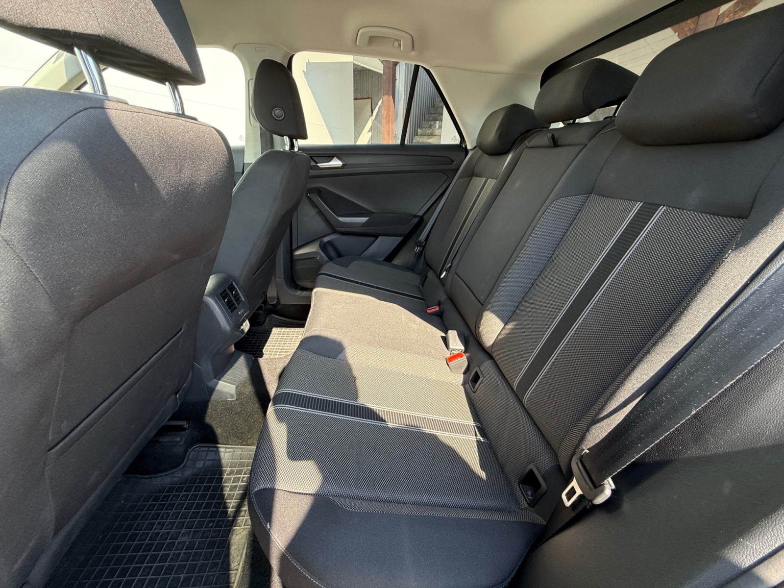 Volkswagen T-Roc 1,0 TSI BMT, fotografija 14