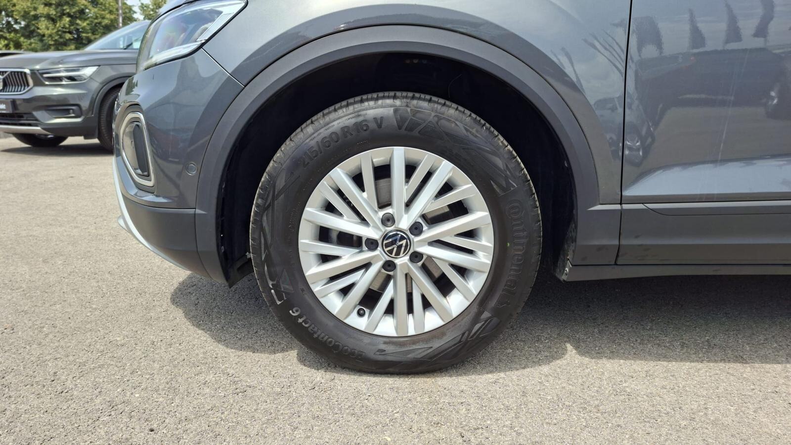 Volkswagen T-Roc 1.0 TSI LIFE, HR. porijeklo, Prvi Vlasnik, Jamstvo, fotografija 14
