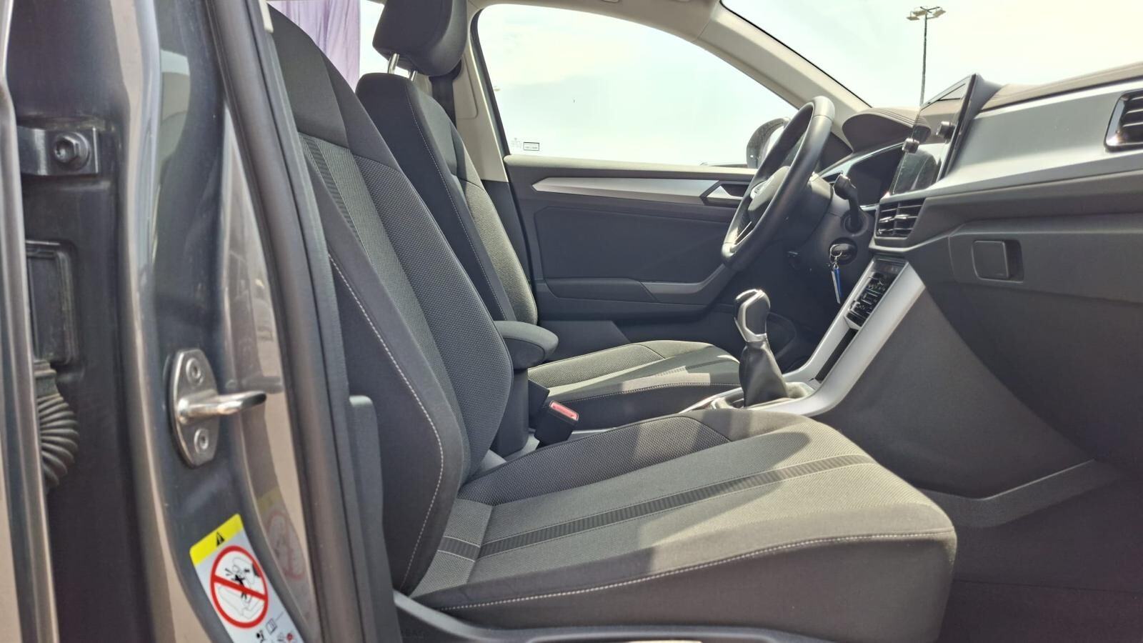 Volkswagen T-Roc 1.0 TSI LIFE, HR. porijeklo, Prvi Vlasnik, Jamstvo, fotografija 18