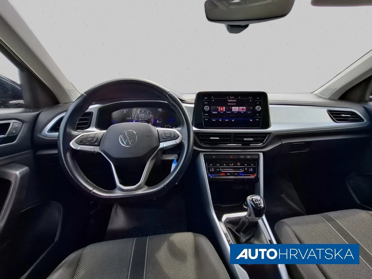 VOLKSWAGEN T-ROC 1.0 TSI LIFE - TVORNIČKO JAMSTVO, 20.990,00 €, fotografija 17