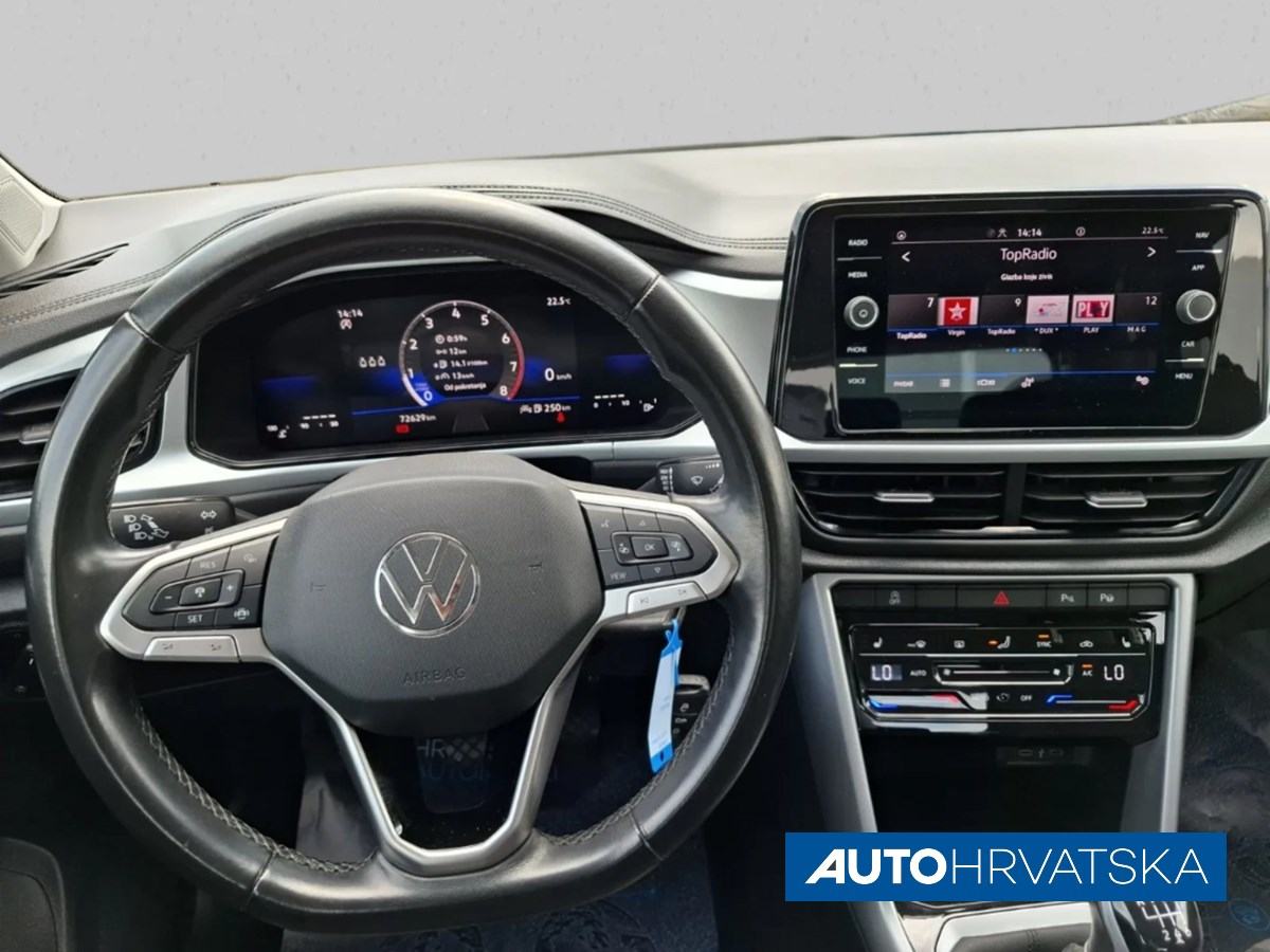 VOLKSWAGEN T-ROC 1.0 TSI LIFE - TVORNIČKO JAMSTVO, 20.990,00 €, fotografija 18