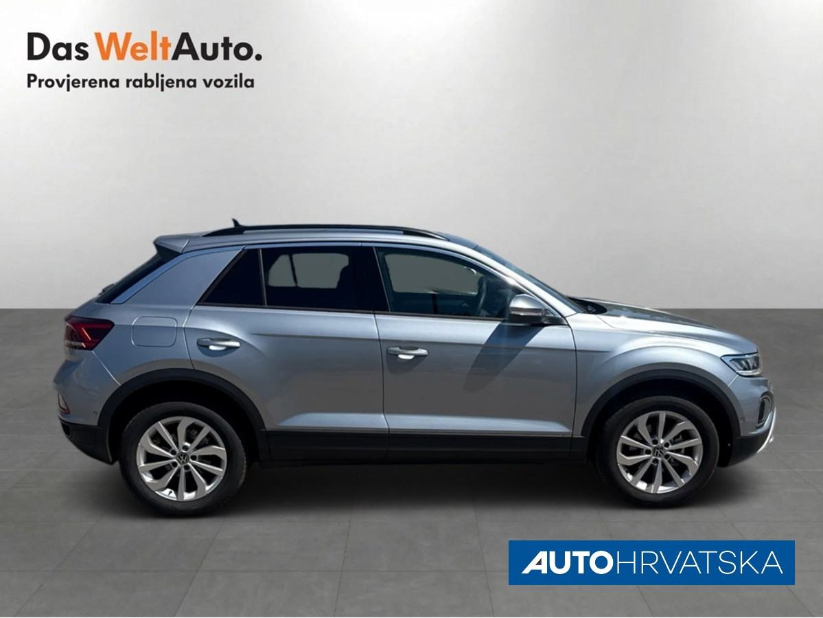 VOLKSWAGEN T-ROC 1.5 TSI, 24.990,00 €, fotografija 6