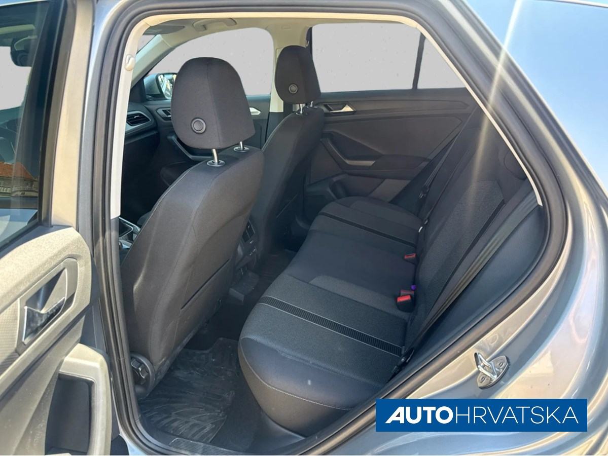 VOLKSWAGEN T-ROC 1.5 TSI, 24.990,00 €, fotografija 12