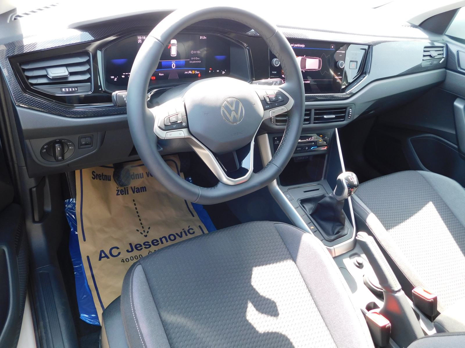 Volkswagen TAIGO 1.0 TSI 4Life, fotografija 9